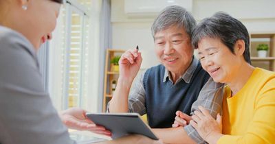Về già mới hiểu: Có 2 điều càng giữ kín càng giúp tuổi già bình yên, tránh thị phi