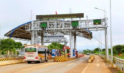 Xem xét dừng thu phí trạm BOT Quang Đức trên đường Hồ Chí Minh nếu không kịp thời khắc phục hư hỏng