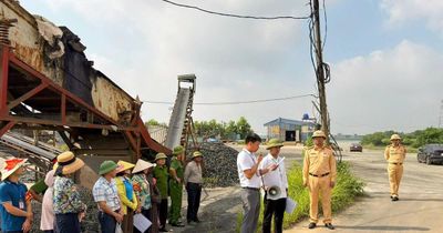 Quyết liệt xử lý các bến vật liệu xây dựng không phép ven sông
