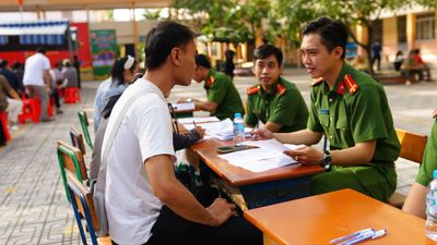 TP.HCM: Xã Tân Vĩnh Lộc ra quân xóa bỏ tội phạm, tệ nạn ma túy