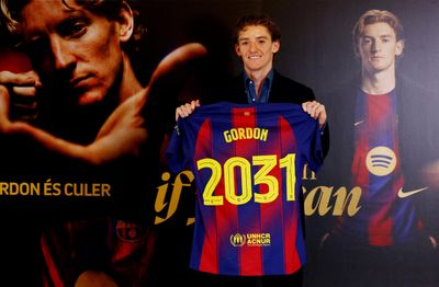 Sự cao tay của Barcelona tại phiên chợ hè 2026