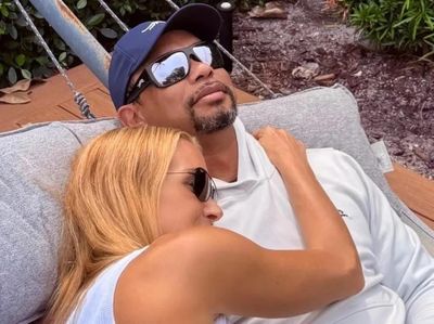 Tình trạng của Tiger Woods và bạn gái Vanessa Trump