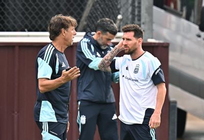 Hành trình chông gai của Argentina tại World Cup