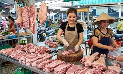 Giá heo hơi hôm nay 6.6: Xuất hiện mức thấp nhất 65.000 đồng/kg