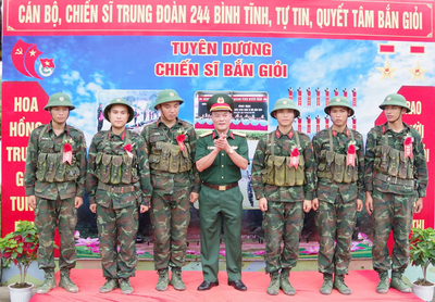 'Ba tiếng nổ' một bước trưởng thành