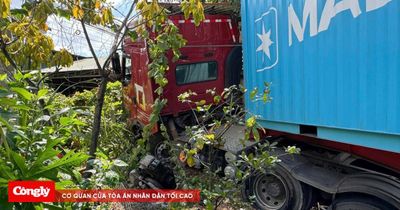 Xe đầu kéo tông máy cày trên Quốc lộ 14, nhiều người tử vong