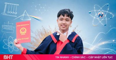 Thủ khoa chuyên Lý Hà Tĩnh: 'Em luôn hướng đến vị trí số 1'