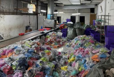 TP Hồ Chí Minh triệt phá đường dây sản xuất hơn 23.000 đôi dép giả thương hiệu