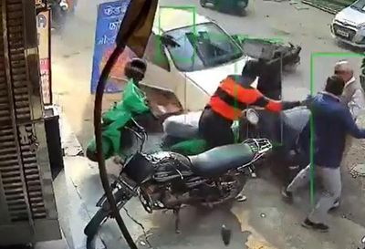 Tài xế 17 tuổi gây tai nạn kinh hoàng, nhiều người bị thương