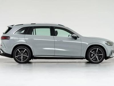 Mercedes-Benz GLC EV 2026 chốt giá gần 1,4 tỷ đồng