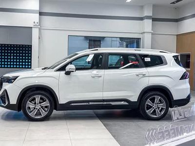 Đối thủ của Hyundai Santa Fe 'chào sân' tại Việt Nam, giá từ 739 triệu đồng