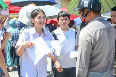 Hoàn thành môn Toán, thí sinh khép lại kỳ thi vào lớp 10 với tâm thế phấn khởi