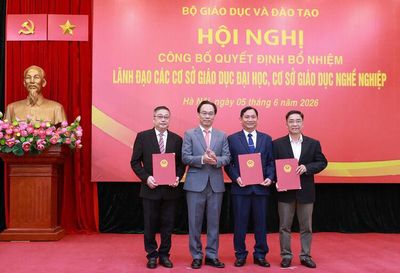 Tiến sĩ Nguyễn Hữu Thọ giữ chức Hiệu trưởng Trường Đại học Kiên Giang