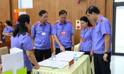 Kiểm sát viên Bắc Ninh tranh tài kỹ năng nghiên cứu hồ sơ, xây dựng kháng nghị