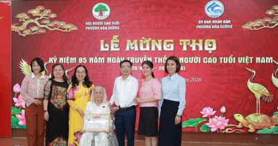 Phường Hòa Cường mừng thọ, chúc thọ 91 người cao tuổi