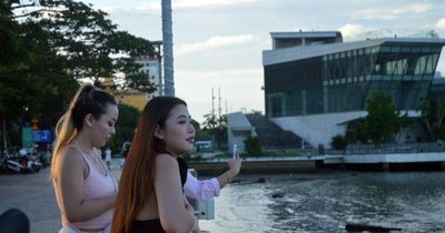 Người dân hào hứng chờ đón đêm thi thứ 2 của DIFF 2026