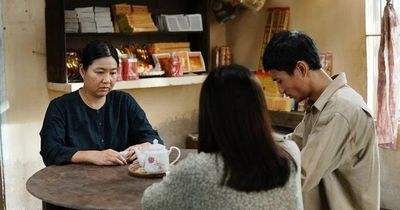 Phim có Lê Khánh, NSƯT Hạnh Thúy… bứt phá doanh thu