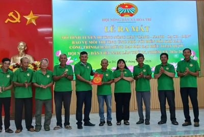 Hội Nông dân xã Hòa Trí ra mắt mô hình Tuyến đường nông dân sáng - xanh - sạch - đẹp