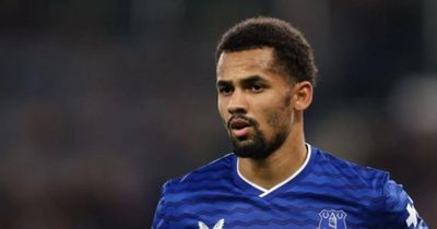 Manchester United trước sức ép chốt sớm thương vụ Iliman Ndiaye giá 69 triệu bảng