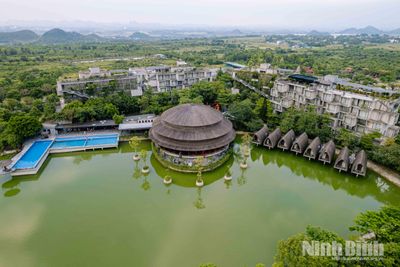 Độc đáo kiến trúc nhà tre lớn nhất Đông Nam Á