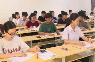 Mở thêm 'cánh cửa' vào đại học