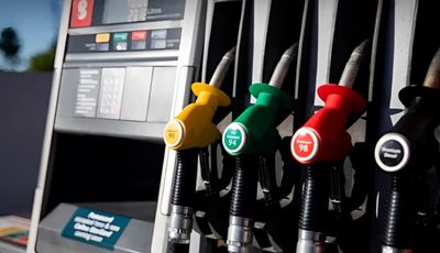 Không chỉ Việt Nam, nhiều quốc gia phát triển đã dùng xăng E10 từ lâu
