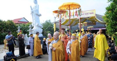 Lâm Đồng: Lễ truy niệm và cung tống kim quan Ni trưởng Thích nữ Minh Đức đến nơi trà-tỳ