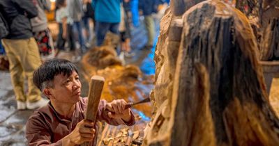 Lặng nghe trong lời gỗ tự tình