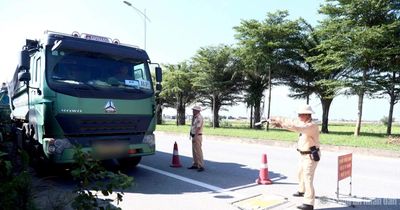 CSGT Hà Nội xử lý hơn 1.600 vi phạm trong hoạt động vận tải hàng hóa