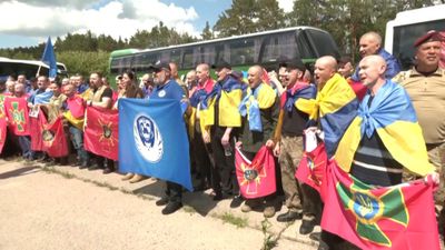 Nga và Ukraine trao đổi 185 tù binh mỗi bên