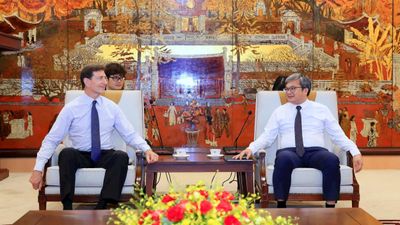 Hà Nội và Grab trao đổi cơ hội hợp tác phát triển