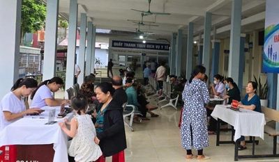 204 người cao tuổi được khám sức khỏe định kỳ