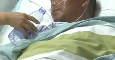 Kỳ tích giữa biển: Bị sóng cuốn trôi dạt suốt 7 ngày, người đàn ông vẫn sống nhờ một thứ bám trên chiếc phao