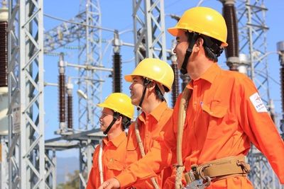 Hoàn thiện khung vận hành thị trường bán buôn điện cạnh tranh