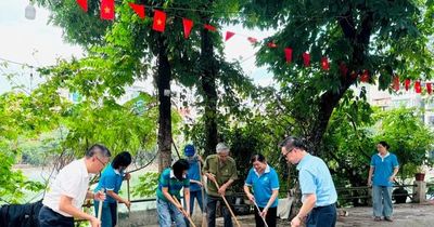 Phường Kim Liên ra quân hưởng ứng phong trào bảo vệ môi trường