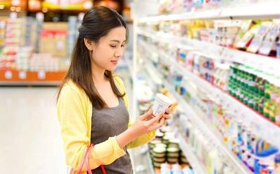 Đọc nhãn thực phẩm đúng cách để bảo vệ sức khỏe trẻ nhỏ
