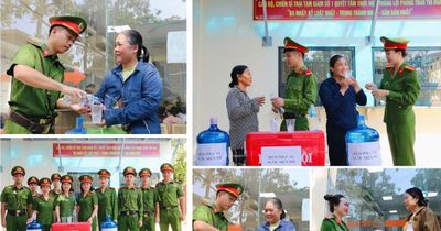 'Gần dân nhất' ở nơi ưu phiền bủa vây