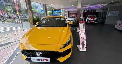 Đằng sau làn sóng nhập khẩu ô tô Trung Quốc