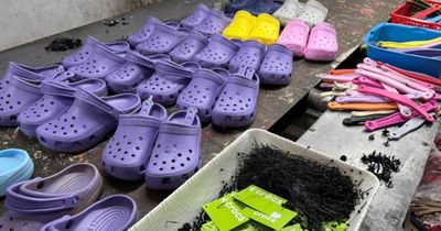 Đột kích xưởng sản xuất, buôn bán dép giả các thương hiệu nổi tiếng quy mô lớn