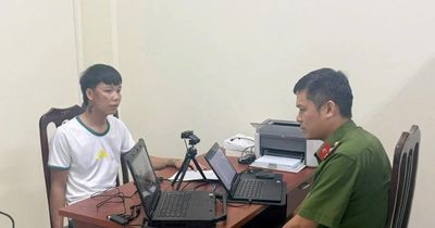 Tạm giữ 2 đối tượng phê ma túy thông chốt tông CSGT bị thương