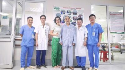 Ngừng tim giữa đường tới viện, cụ ông 71 tuổi được cứu sống kỳ diệu