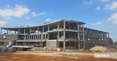 Cận cảnh những ngôi trường tiền tỷ đang thành hình nơi biên giới Lâm Đồng