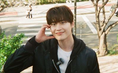Lee Jong Suk chi tiền không tiếc tay