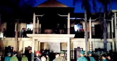 Khống chế vụ cháy lớn tại trụ sở Đảng ủy xã Thượng Đức