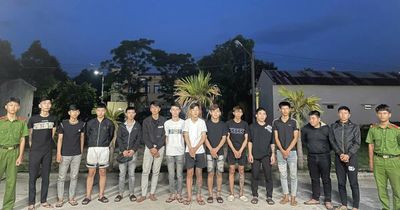 Tạm giữ 13 đối tượng đánh người, gây rối ở xã Phú Thiện