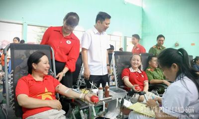 Trên 700 tình nguyện viên đăng ký hiến máu tình nguyện