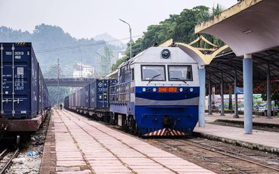 Mở đường cho hàng hóa xuyên biên giới bằng đường sắt