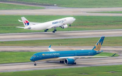 7 chuyến bay bị ảnh hưởng do phát hiện diều gần sân bay Nội Bài