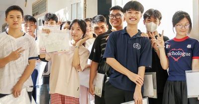 Đề thi thử tốt nghiệp trung học phổ thông môn Vật lí của Hưng Yên