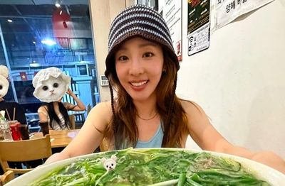 Sao Hàn mê ăn phở Việt